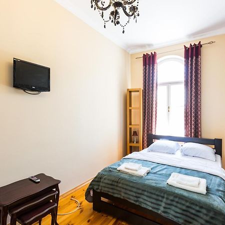 Подобово У Львові, На Вулиці Краківській 26 Біля Добробуту Центр Exterior photo